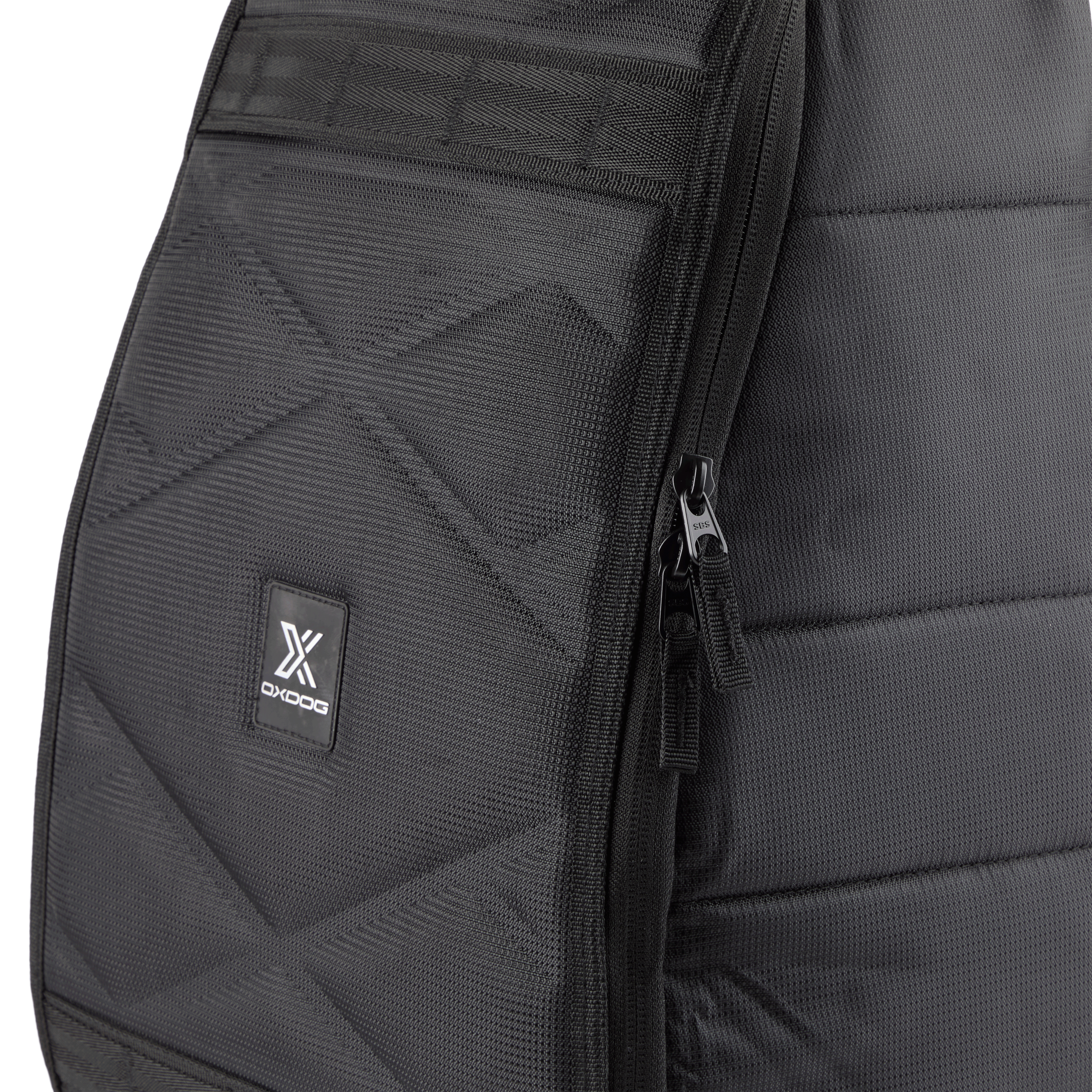 COMMAND BACKPACK